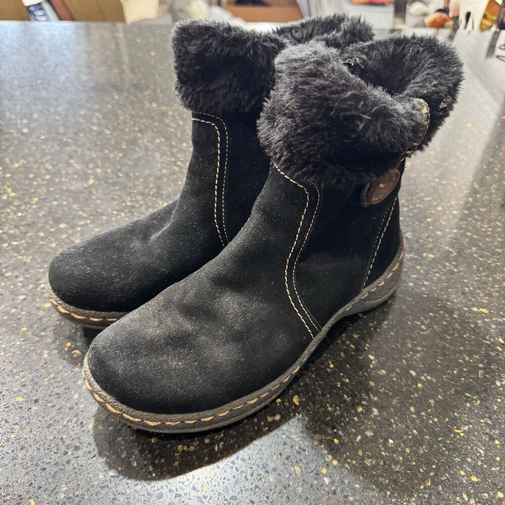 BareTraps Elexa Suede Boots. Black. Size 7.